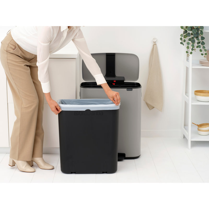 Poubelle à pédale 16 gallons Brabantia Bo, Gris tourterelle