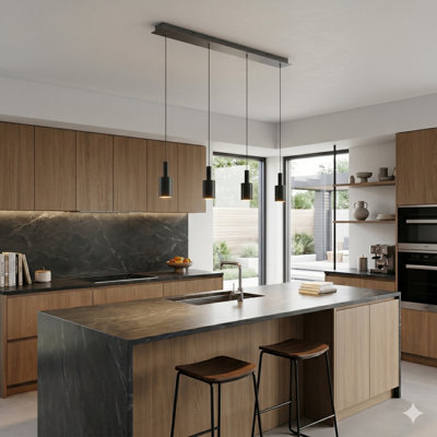 Luminaire suspendu linéaire à 4 lumières pour îlot de cuisine Essoura