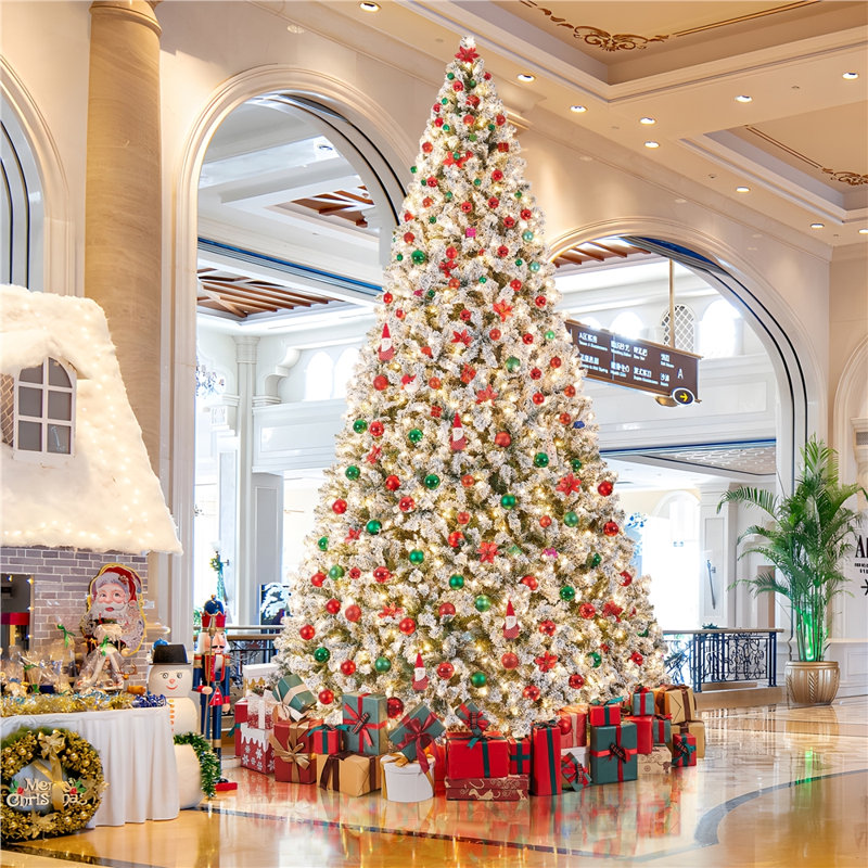 Arbre de Noël artificiel Ericka, Cette toile d'ombrage triangulaire de 12 pi