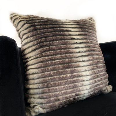 Coussin gris et taupe