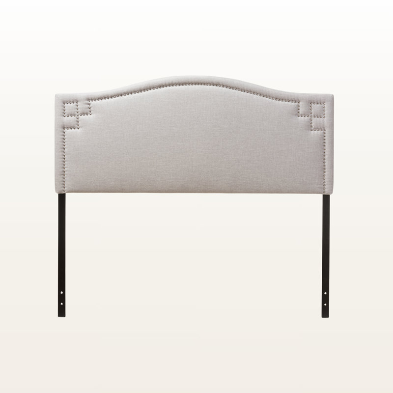 Tête de lit tapissier à garniture cloutée beige grisâtre de H 25,63 po x l 55,43 po x P 2,19 po Montserrad, Double