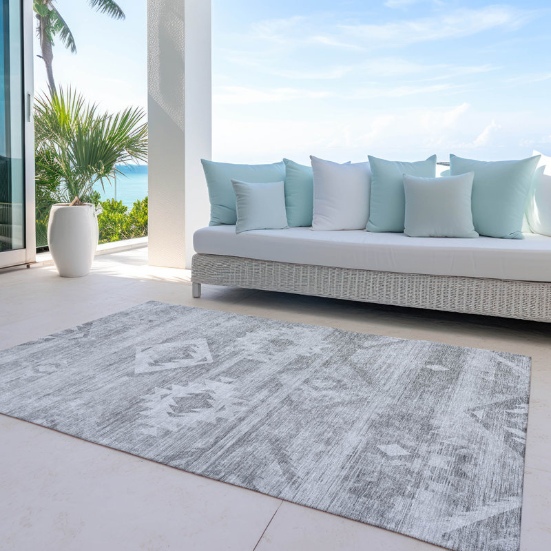 Traven Washable Indoor / Outdoor Rug, Rectangle 5' x 7'6"