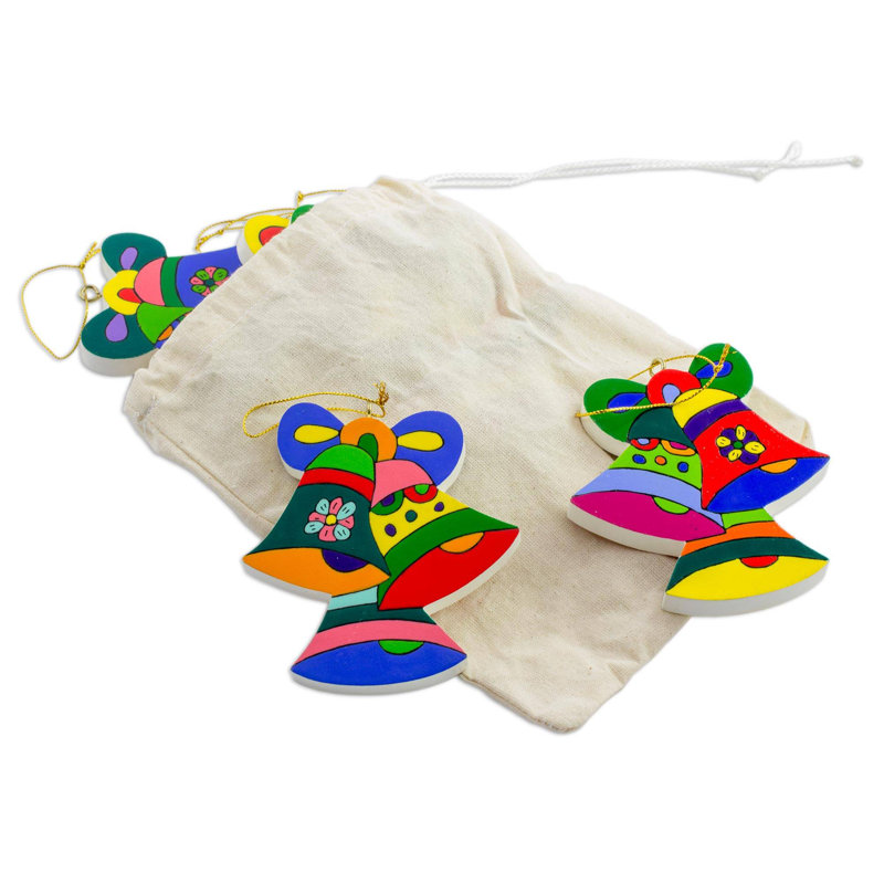 Figurine suspendue cloche de noël pin