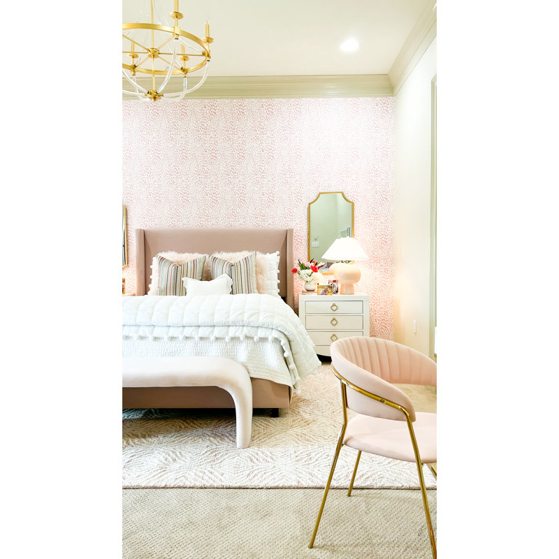 Toretto Metal Scalloped Wall Mirror, Gold