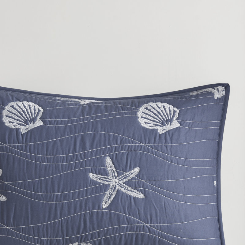 Seaside Navy 100% Cotton Reversible Embroidered 4-Piece King/Cal King Quilt Set, Navy