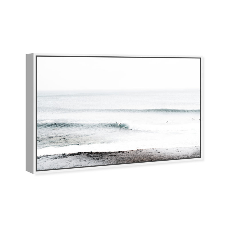 «Nautical and Coastal Wave Beach», reproduction d'impression sur toile, H 30 po x l 45 po x P 1,5 po, Cadre flottant blanc