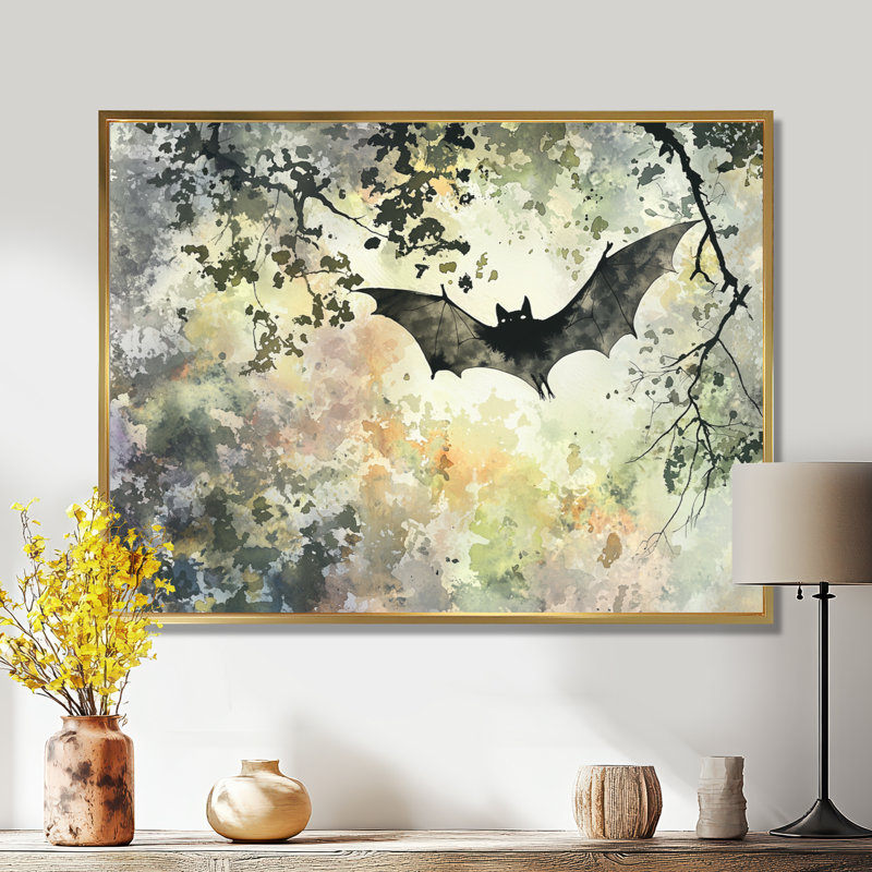 Silhouette ailée de chauve-souris dans le noir I - Art mural animal, H 30 po x l 40 po, Doré
