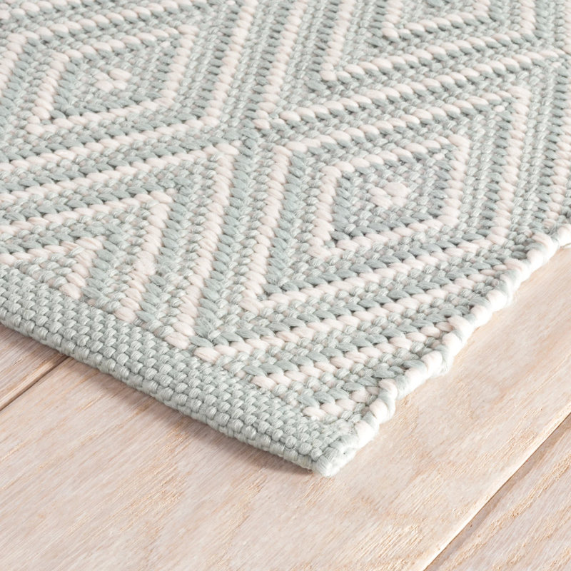 Diamond Handwoven Indoor/Outdoor Rug, Rectangle 7'6" x 9'6", Light Blue/Ivory
