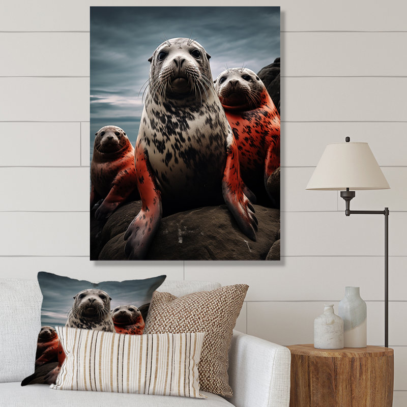 «Grey Red Seal Silent Guardians» sur impression sur toile, H 20 po x l 12 po x P 1 po, Toile tendue