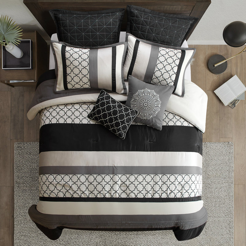 Ensemble d'édredon en microfibre moderne et contemporain de 8 pièces Avalon, Édredon grand et 7 pièces supplémentaires