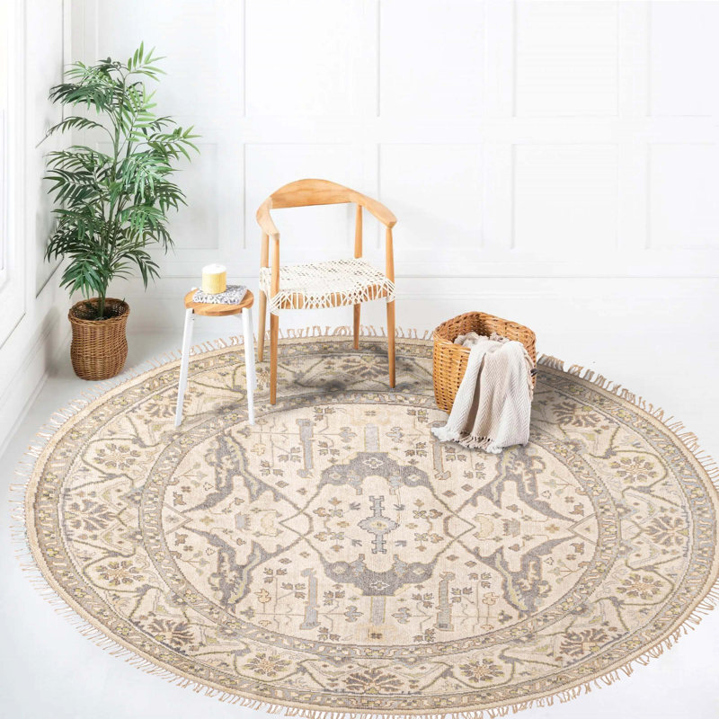 Tapis crème Royal Oushak 7 pi 10 po x 7 pi 10 po