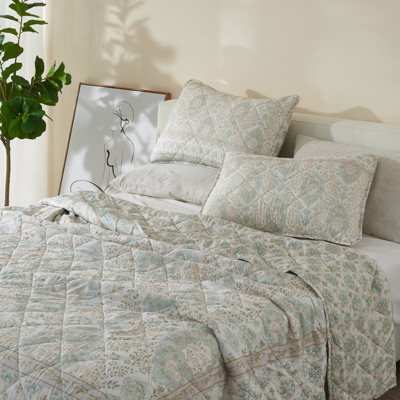 Boho Printed Bordered Quilt Set with Shams, Sage Green, Full / Queen Quilt + 2 Standard Shams