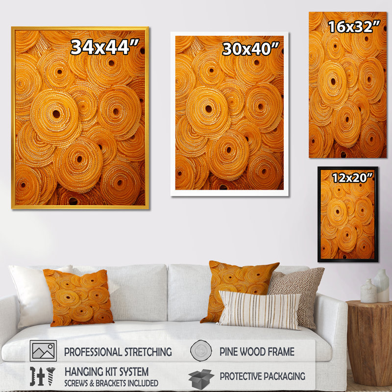 «Orange Floral Twilight Dream Abstract Collages II», art mural abstrait, Cadre simple noir, H 44 po x l 34 po x P 1,5 po