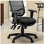 Chaise de bureau noire pivotante avec accoudoirs