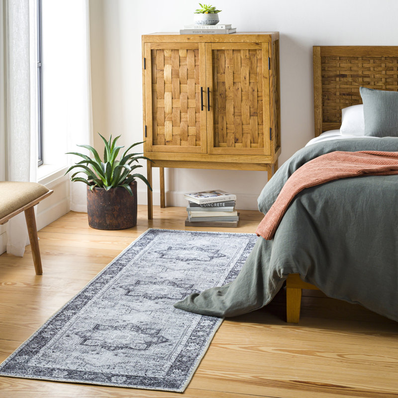 Heyward Oriental Indoor Rug, Runner 2'7" x 20'