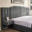 Structure de lit tapissier grand format avec tissu en velours, boutons et lampe de chevet réglable-692260611-692260614
