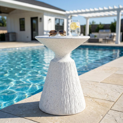 Table d'appoint à piédestal rétro et texturé pour l'intérieur et l'extérieur