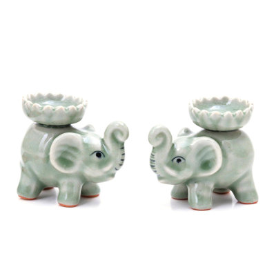 Porte-encens en céramique Flavious Baby Elephants Celadon