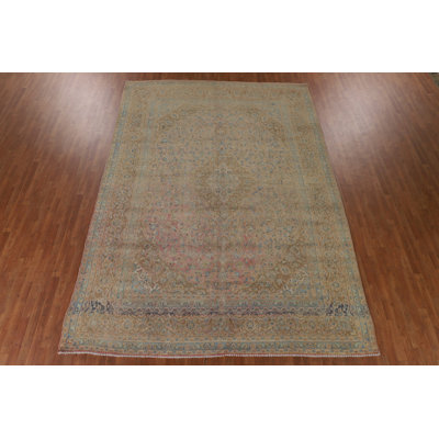 Tapis à motif floral vieilli 9 x 13