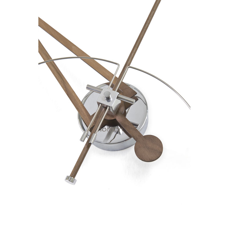 Cris Metal Analog Wall Clock
