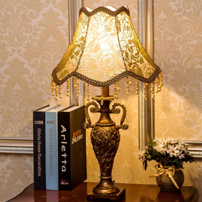 Lampe de table en tissu faite à la main de style européen avec lumière chaude, lampe de chevet rétro pour la lecture et la décoration (ampoule non incluse)