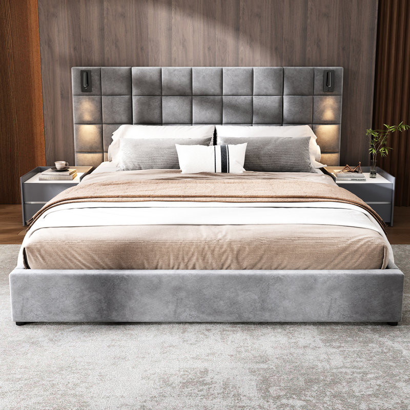 Lit tapissier très grand gris, applique murale avec tête de lit large, base de lit en velours de mousse et à lattes, aire de repos confortable et rembourrée