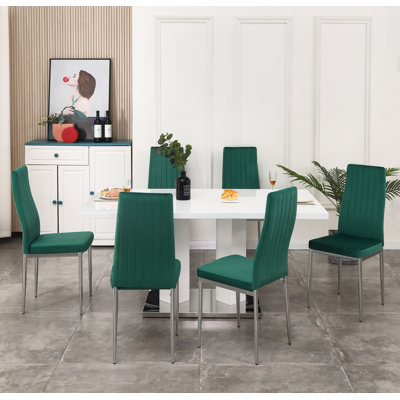 Brittlynn 6 - Person Dining Set