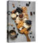 Bretzel, raisin, fromage et pain, plat de fruits, photographie de nourriture ultra chic-98161724