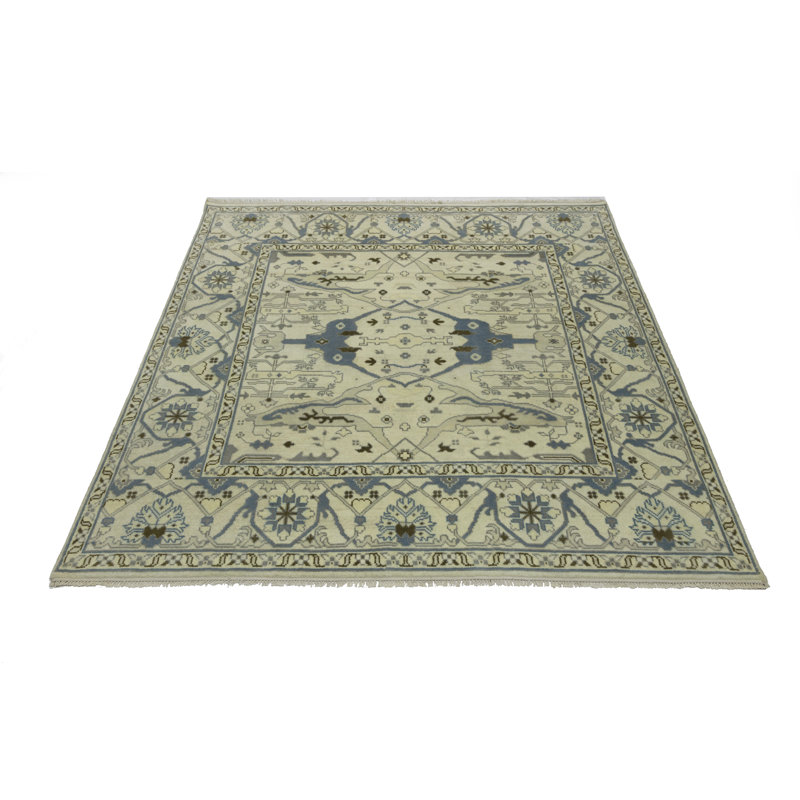 Roverta Performance Wool Floral Rug