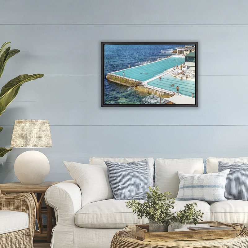 Cadre flottant pour club de natation Bondi Icebergs, design par Richard Silver, H 21 po x l 31 po