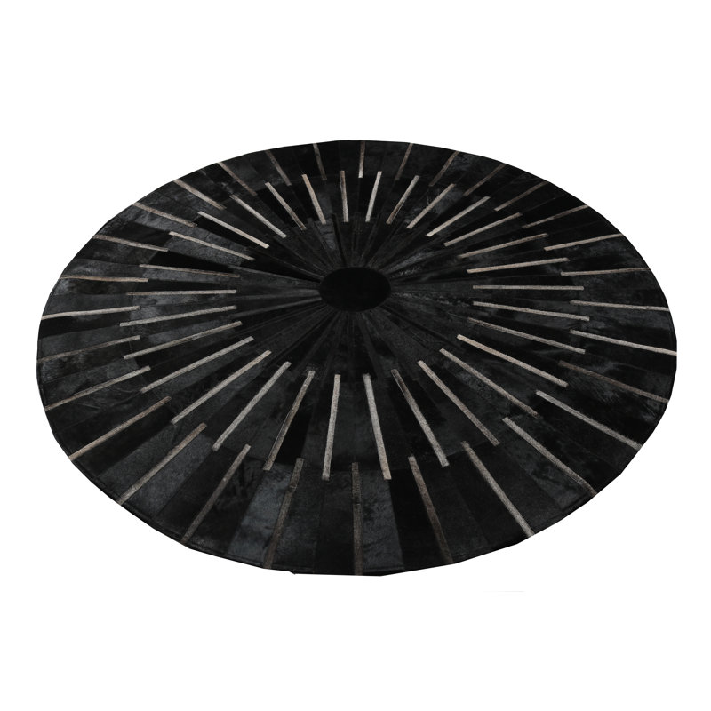 Tapis noir en cuir de vache Juwairia, Rond 10pi