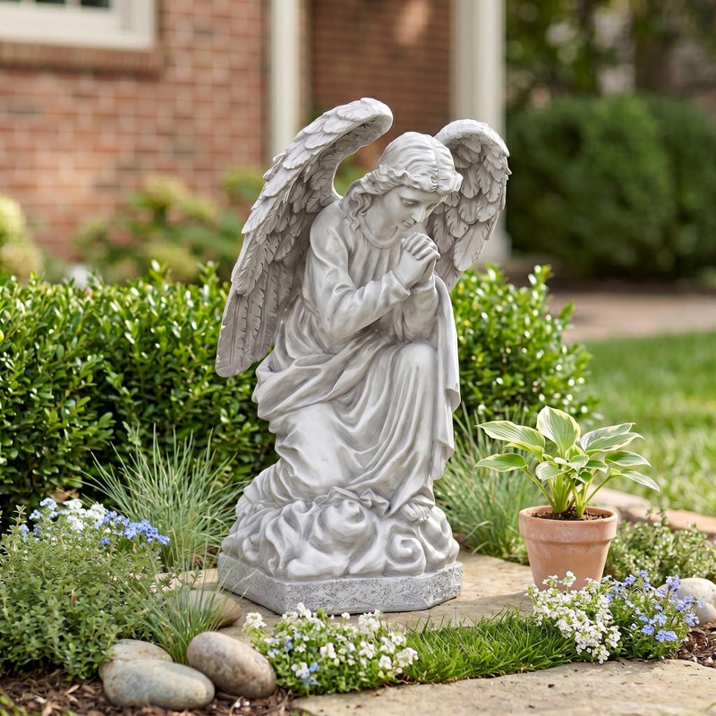 Praying Basilica Angel Garden Statue