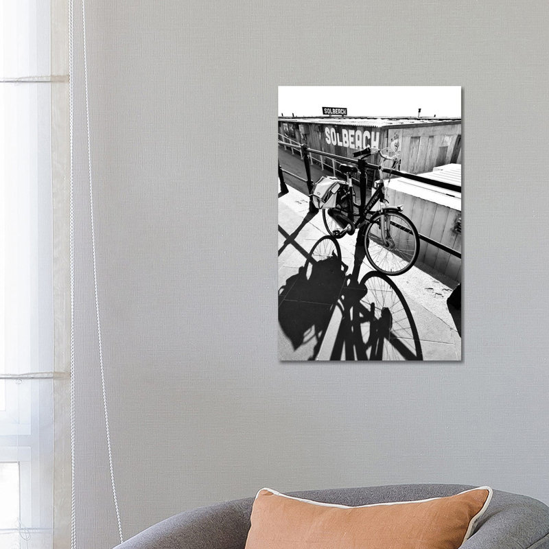 Shadow and Light 1 Piece Wrapped Canvas Wall Art, 66.04 cm H x 45.72 cm W x 1.91 cm D