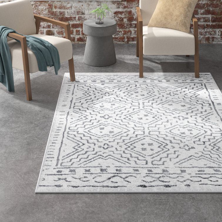 Zooey Southwestern Indoor Rug