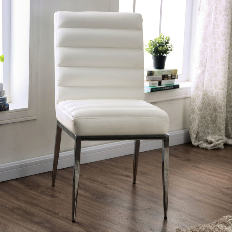 Ensemble de 2 chaises d'appoint en similicuir et en métal blanc et chrome