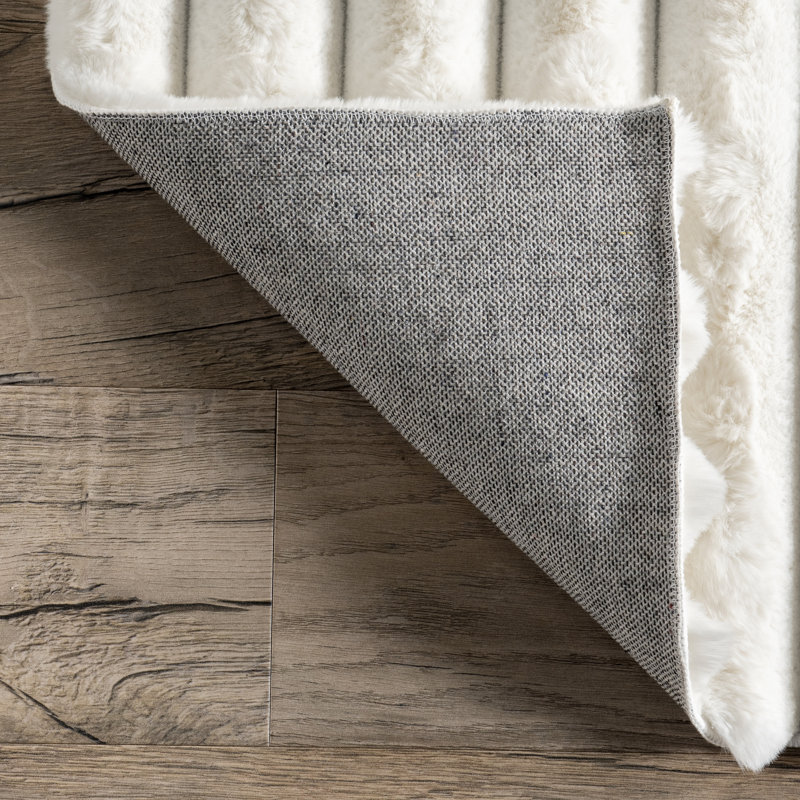 Kai SuperiorWash Stripe Faux Rabbit Machine Washable Area Rug, Rectangle 7'6" x 9'6"