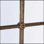Miroir mural 28,3 x 47 pouces arqué avec motif de vitre noir et doré, rehaussant la décoration intérieure et la lumière naturelle