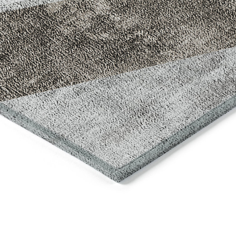 Charneshia Washable Geometric Indoor / Outdoor Rug, Rectangle 10' x 14'