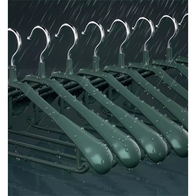 Wide Shoulder Coat Hanger