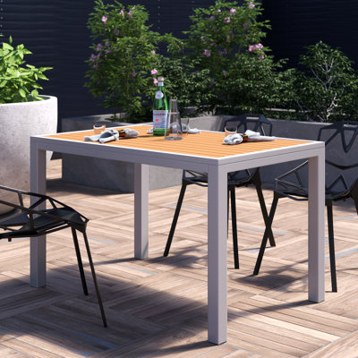 Table carrée L 32 po x l 32 po Longport