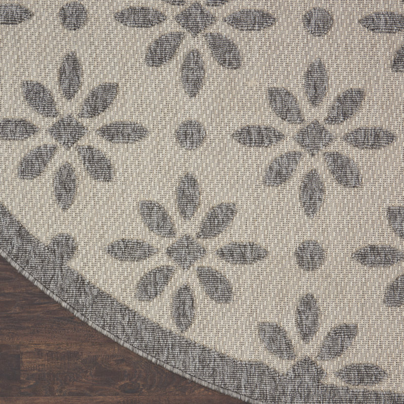 Yamiyah Geometric Indoor / Outdoor Rug, Round 7'10"