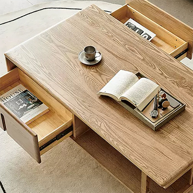 Table basse à quatre pieds avec rangement