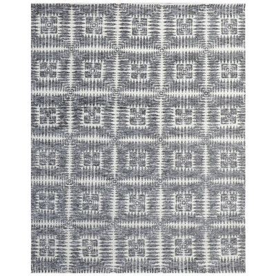 Geometric Area Rug in Ivory