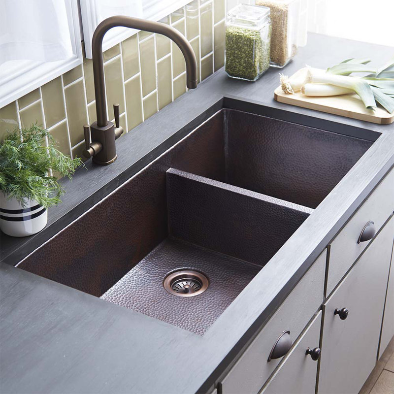 3.5" Basket Strainer with Disposer Trim, Brushed Gold