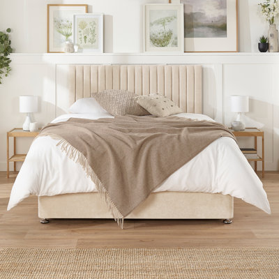Mykenzie Bed