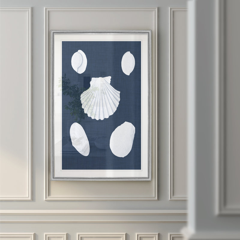« coquillages blancs iii », reproduction sur toile, H 26,5 po x l 36,5 po x P 1,5 po, Argent