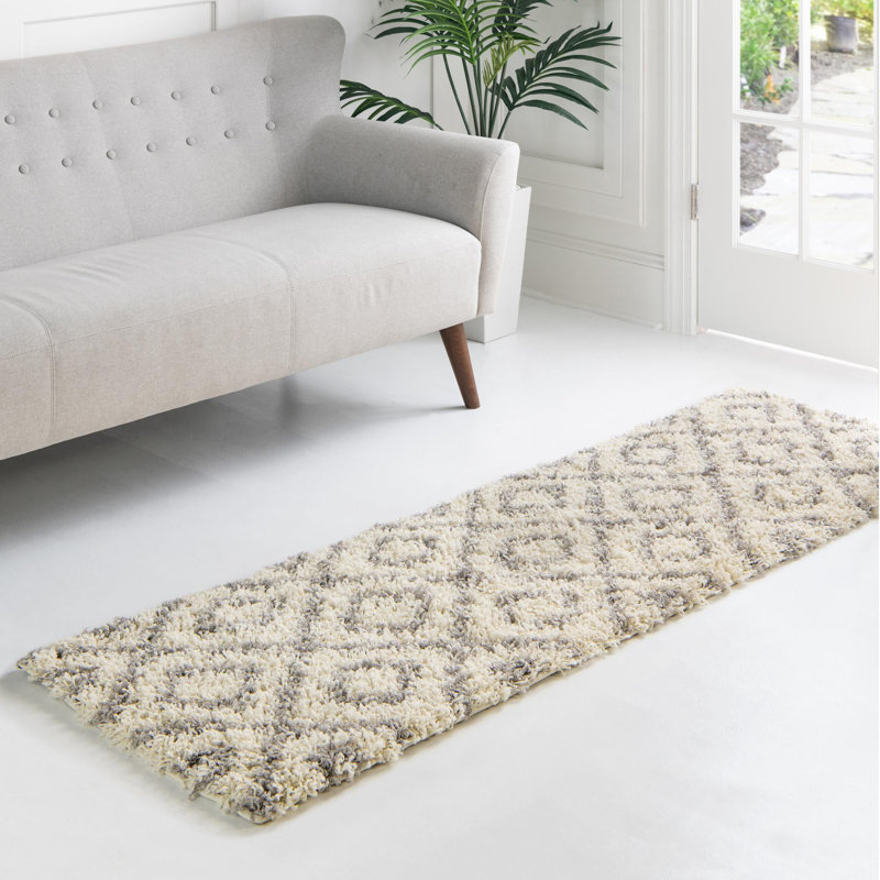 Aurin Geometric Indoor Rug, Runner 3'3" x 16'5"