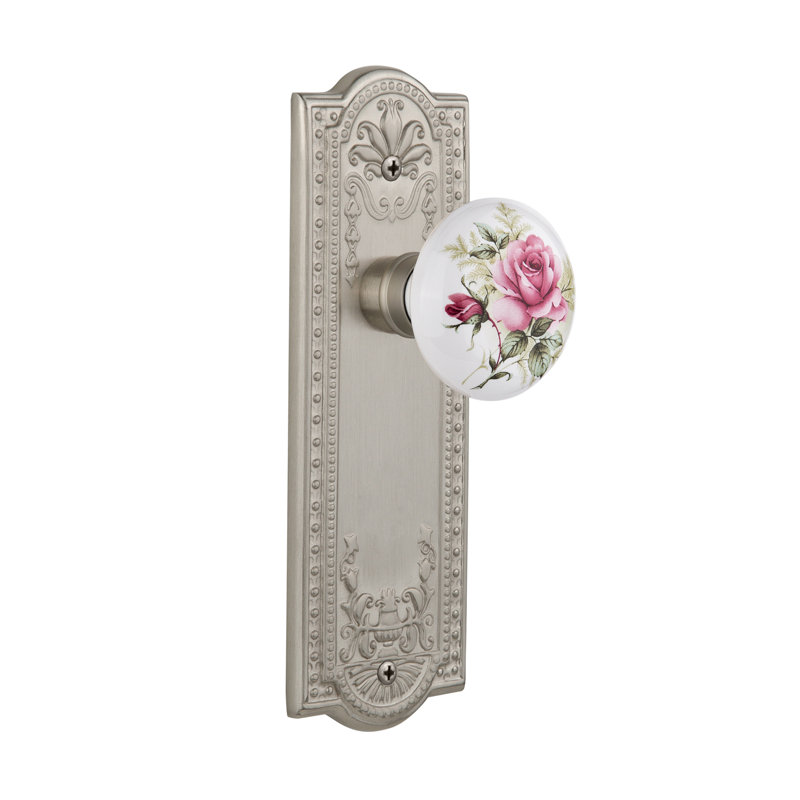 Plaque de porte en porcelaine blanche Meadows, Nickel satiné, 2.75"