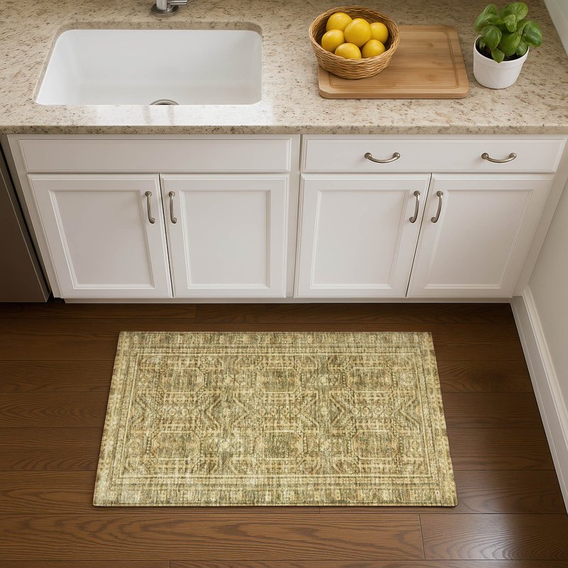 Premium Machine Washable Mayfield Border Rug, Rectangle 1'8" x 2'6"