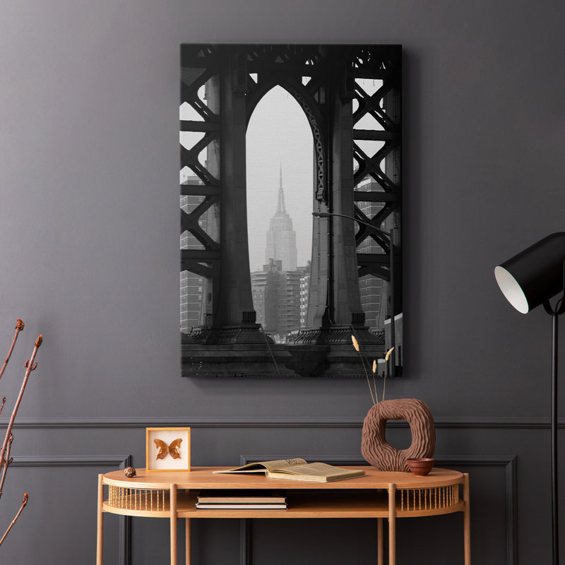 Vue à travers le pont - galerie Cavas, H 18 po x l 12 po